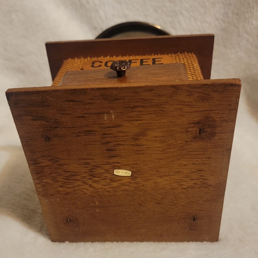 Vintage Coffee Grinder - Picture 8 of 9